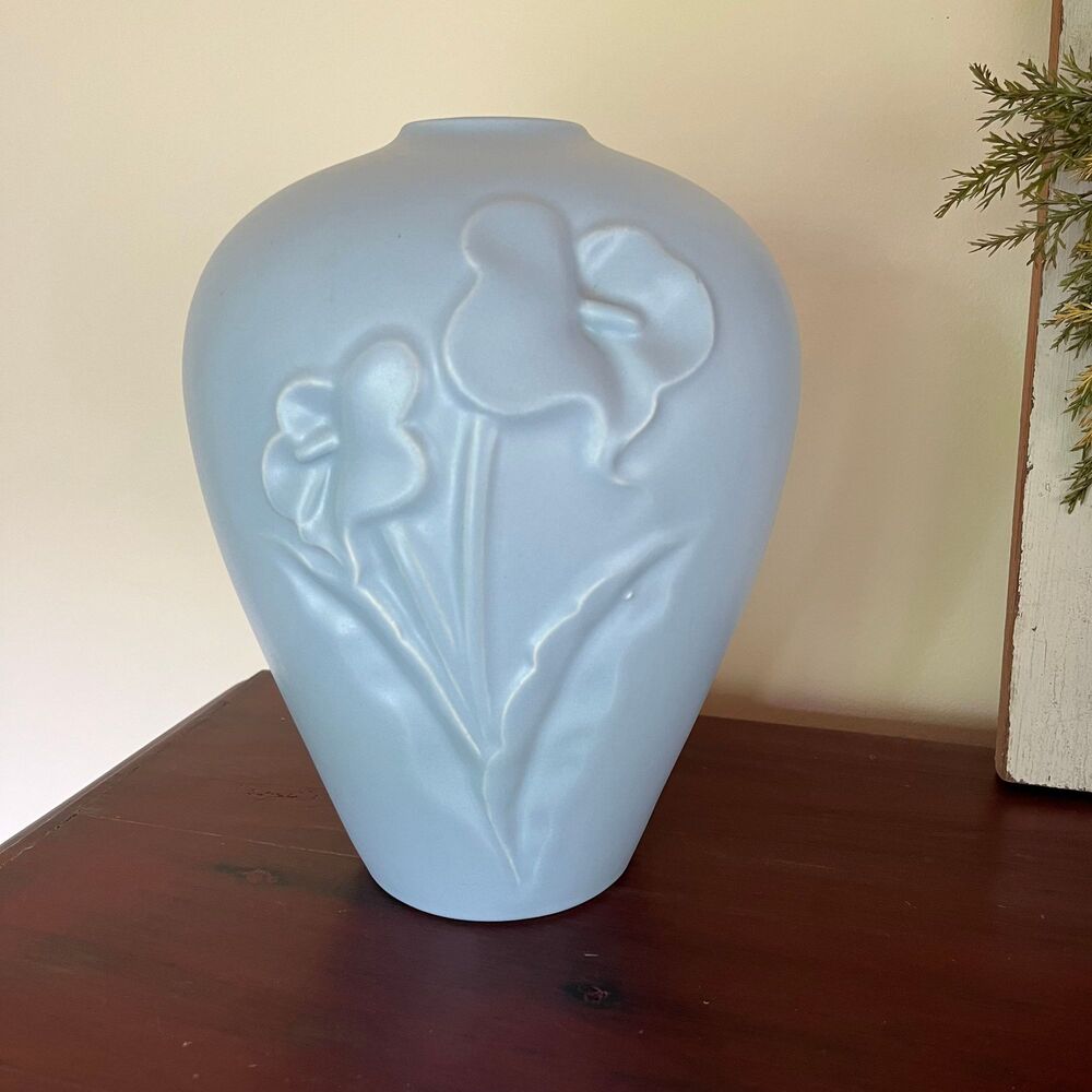 Haeger Pottery Blue Embossed Flower Vase Lily